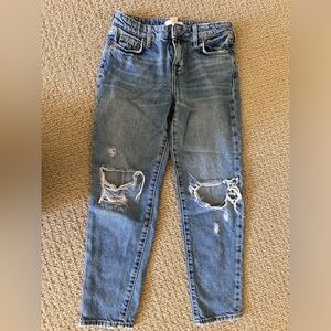 Size 00 skinny jeans, two are Pac Sun, the baggier jeans are Forever 21